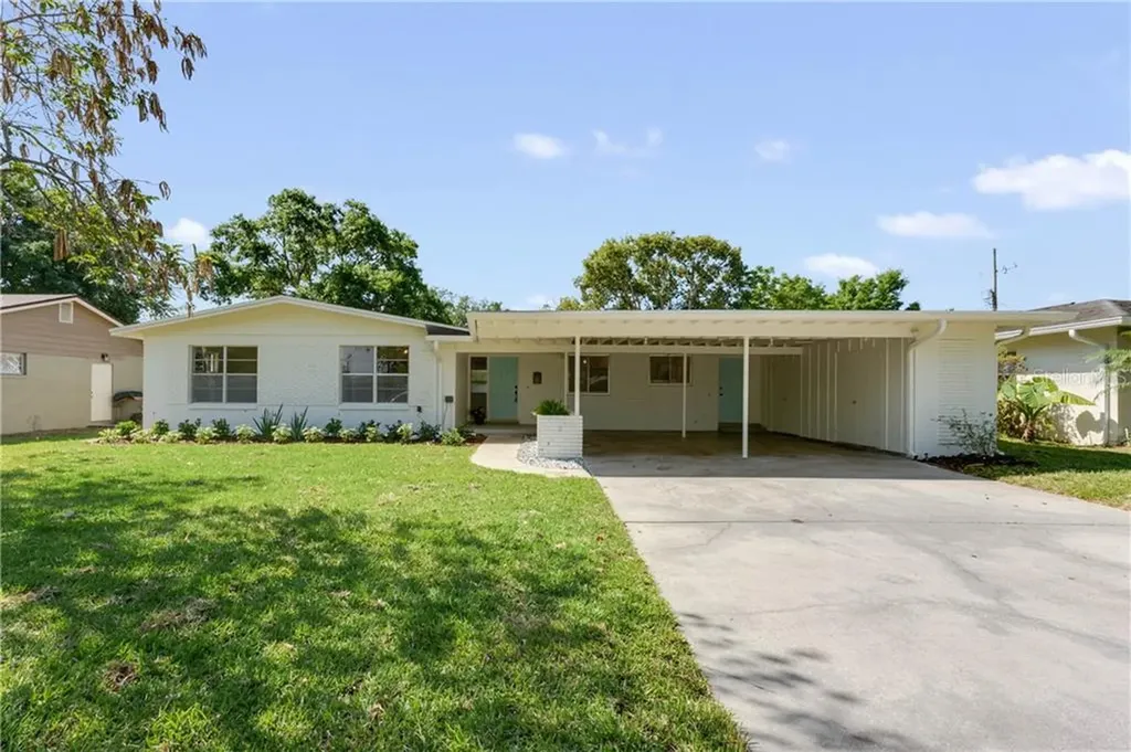 1424 Manchester Street Orlando FL 32804