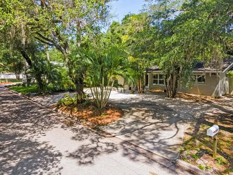 2541 Hyde Park Street Sarasota FL 34239