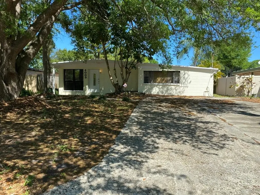 4009 W Montgomery Terrace Tampa FL 33616