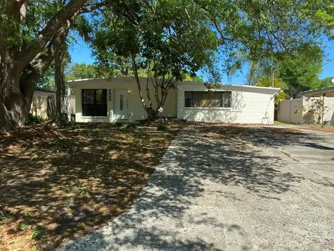 4009 W Montgomery Terrace Tampa FL 33616