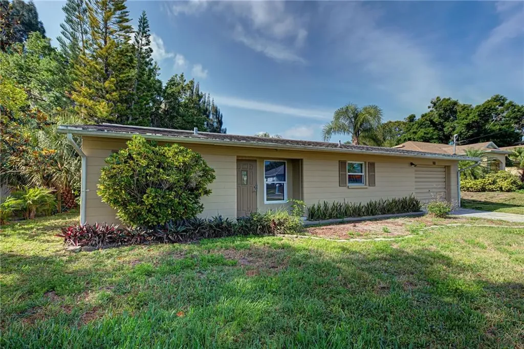 220 Hibiscus Street Nokomis FL 34275