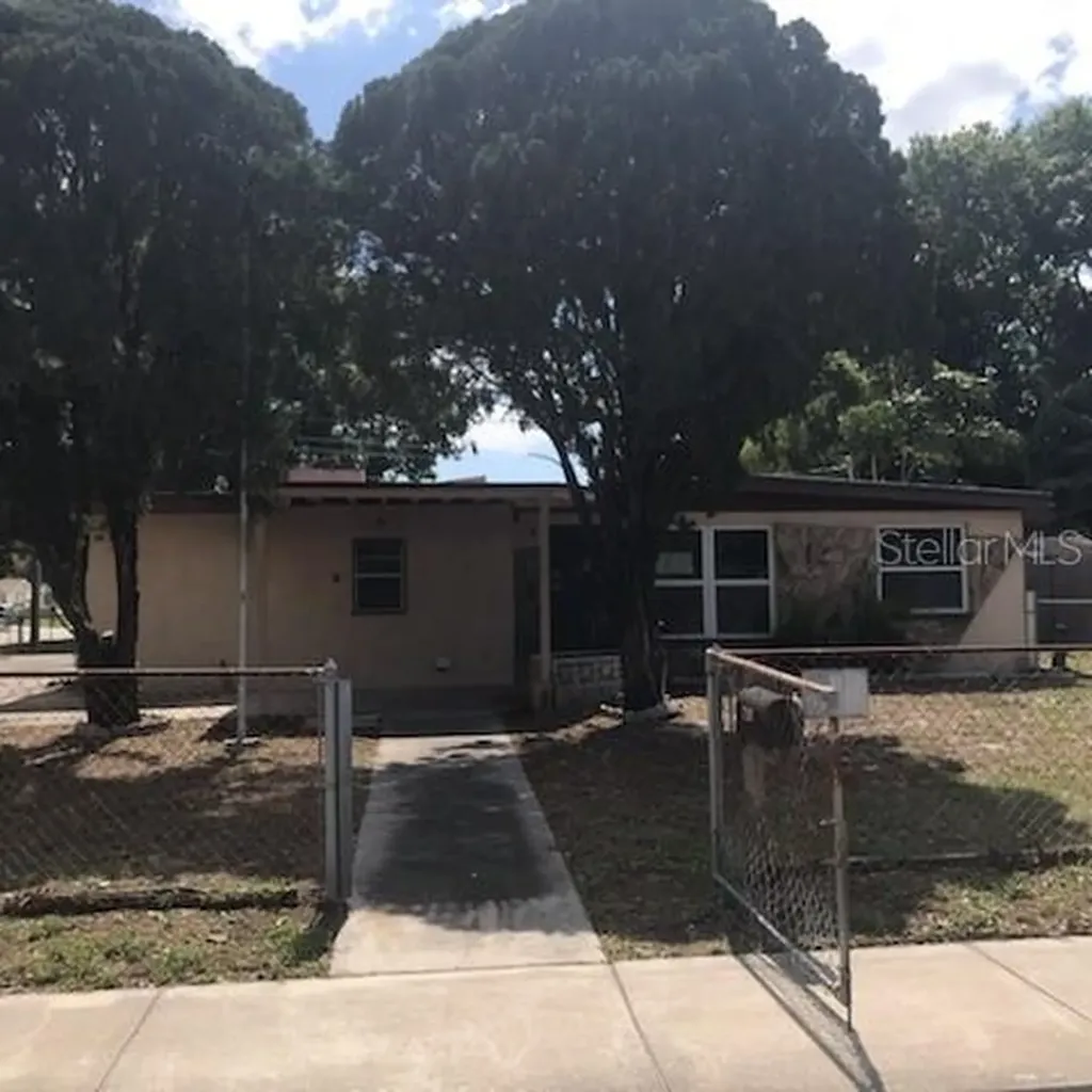 8042 Bayou Drive Seminole FL 33777