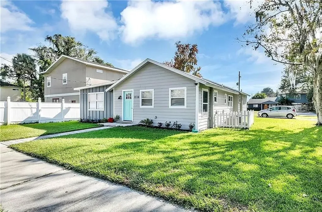 1516 Wilson Avenue Orlando FL 32804