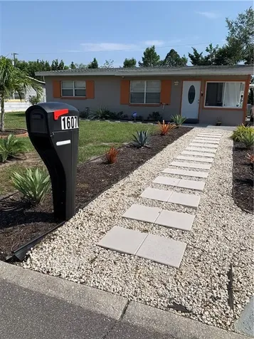 1607 Marilyn Avenue Bradenton FL 34207