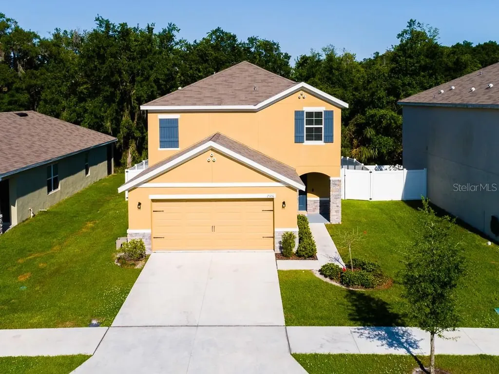 2320 Ashberry Ridge Drive Plant City FL 33563