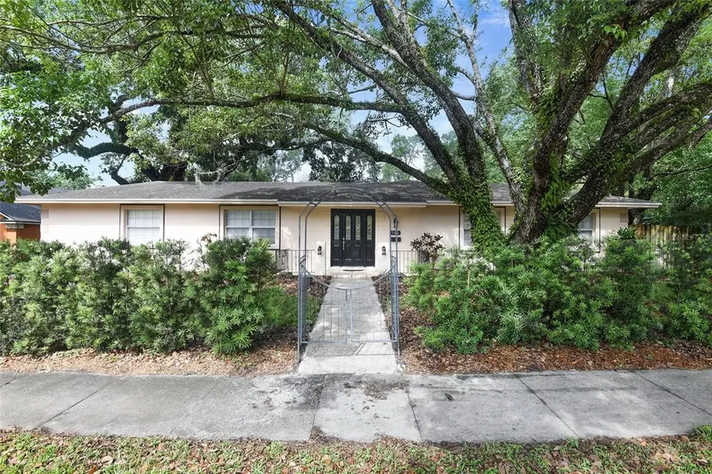568 Lake Howell Road Maitland FL 32751