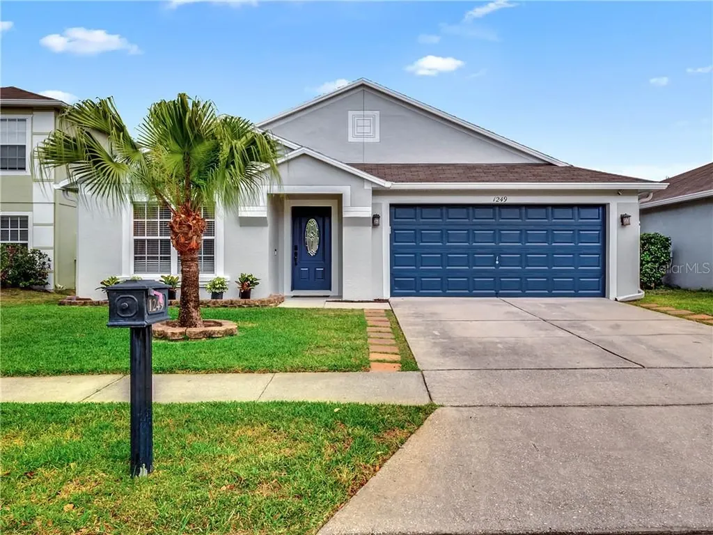 1249 Blackwater Pond Drive Orlando FL 32828