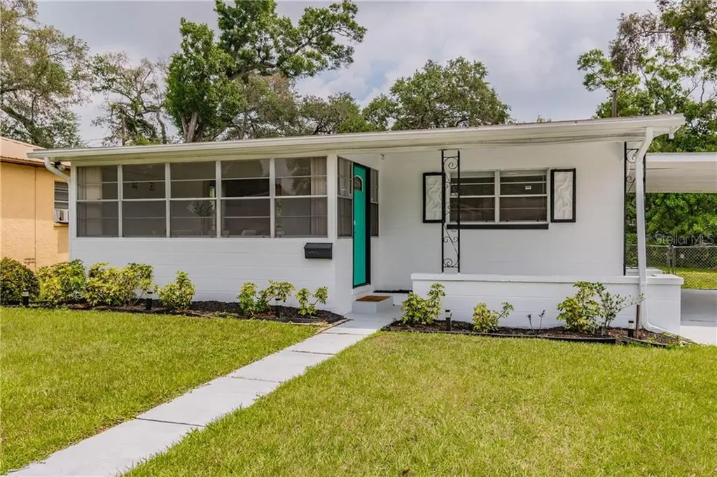 2416 28th Street S St Petersburg FL 33712