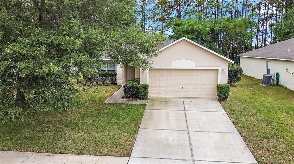 2339 Tealwood Circle Tavares FL 32778