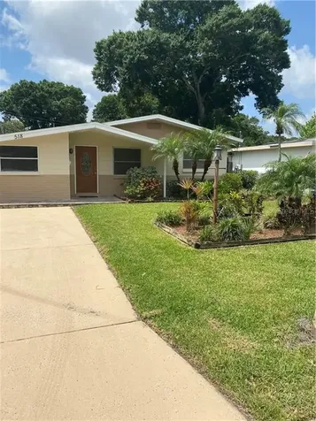 518 Garland Street N St Petersburg FL 33703