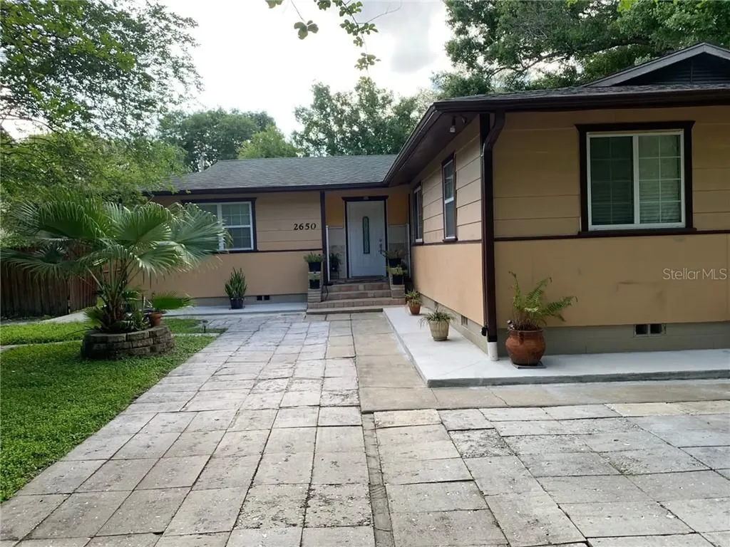 2650 S Oak Avenue Sanford FL 32773