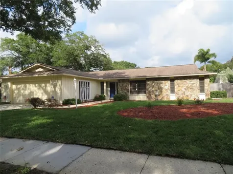 2551 Knotty Pine Way Clearwater FL 33761