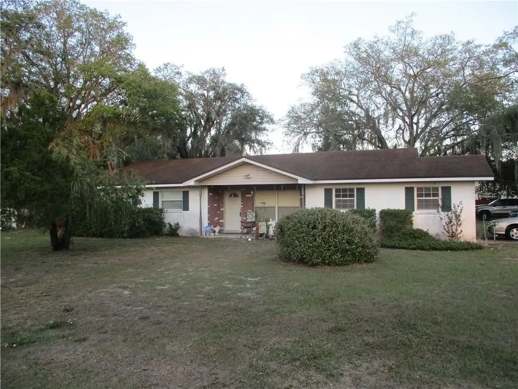 131 S Hydrangea Avenue Polk City FL 33868