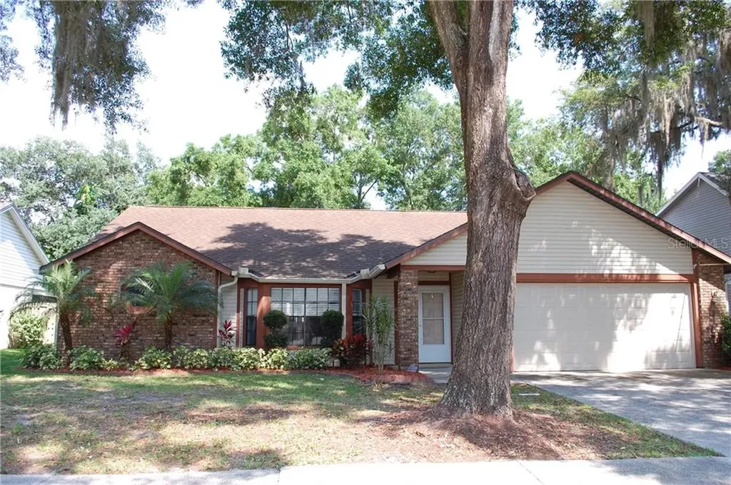 1914 River Crossing Drive Valrico FL 33596