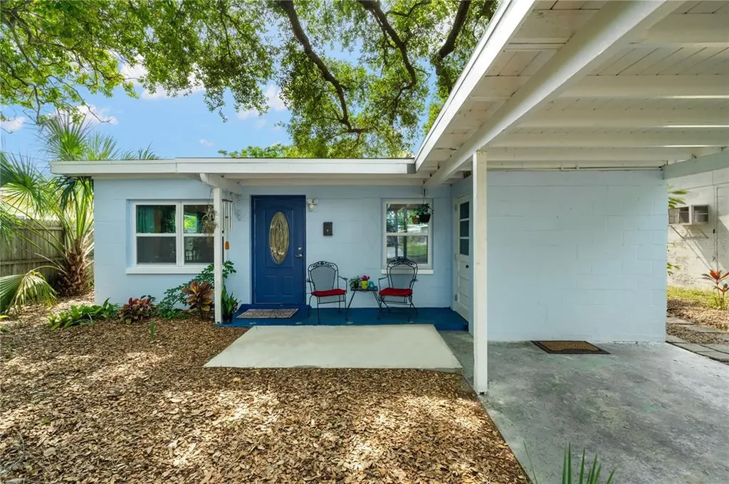 681 Folsom Street S St Petersburg FL 33707