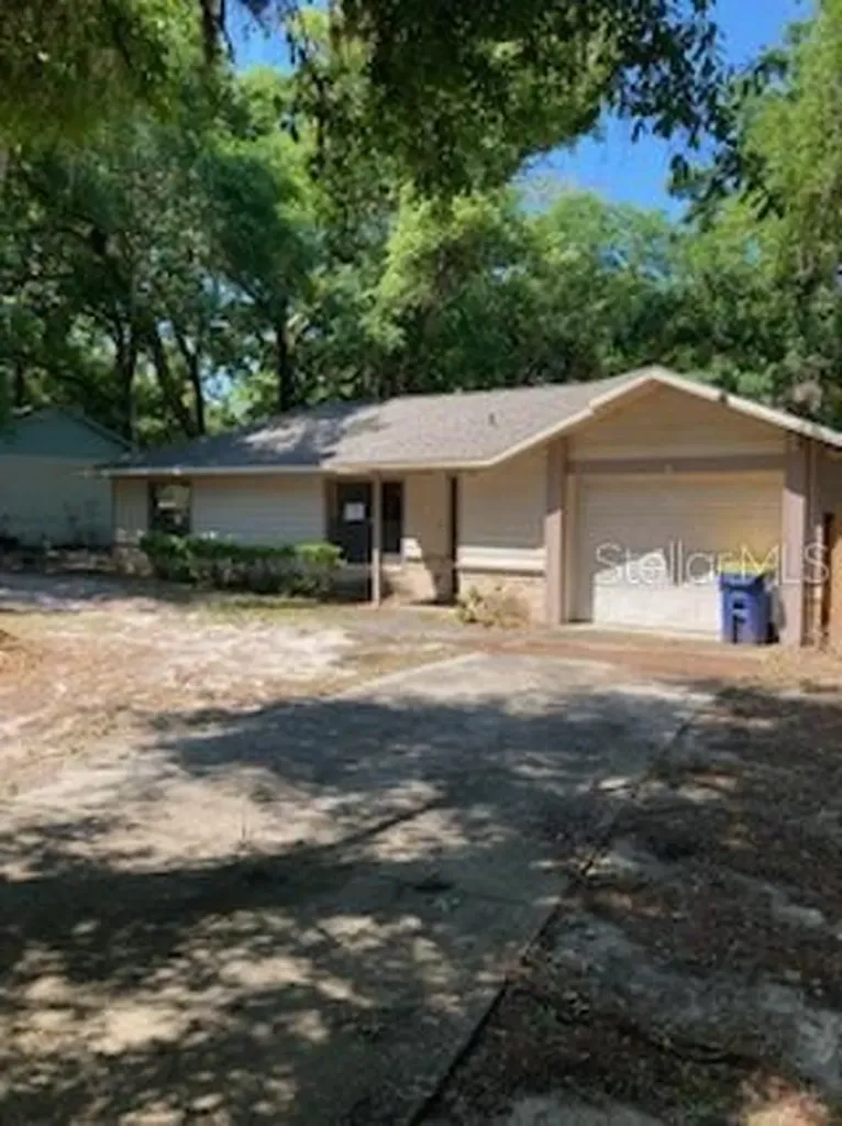 206 Grassy Lake Road Minneola FL 34715