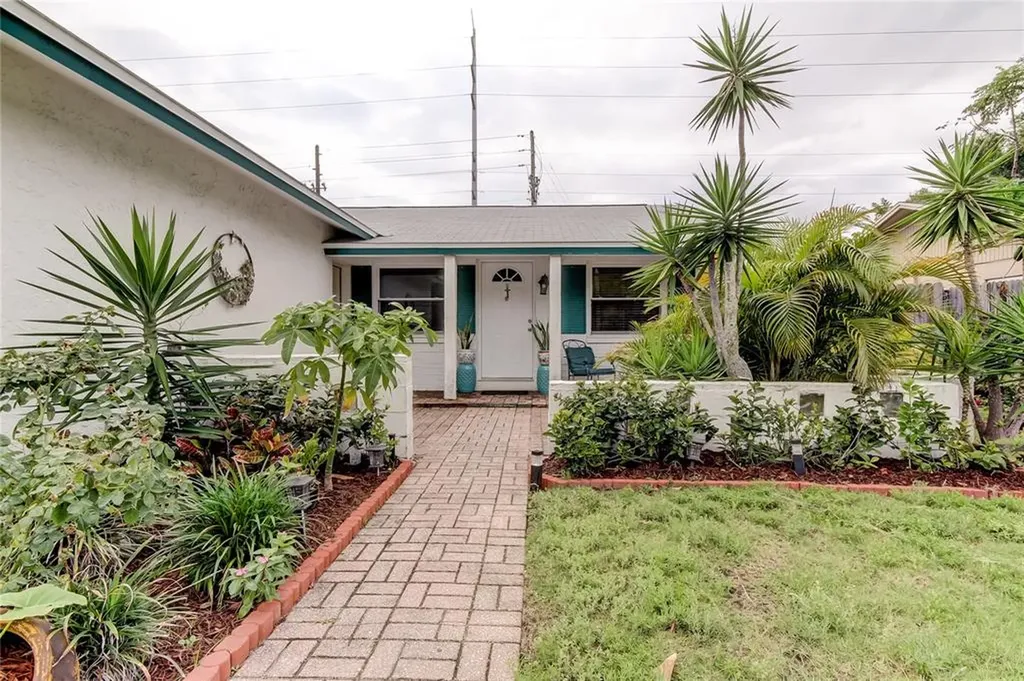 1370 Wildwood Court Dunedin FL 34698