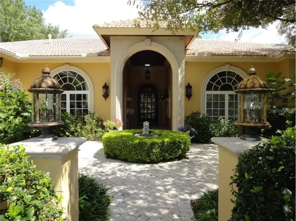 15305 Eaton Court Tampa FL 33647