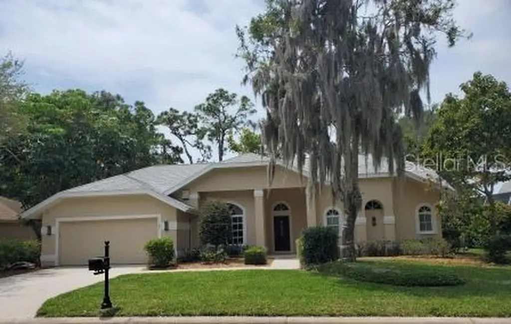 8326 Shadow Pine Way Sarasota FL 34238