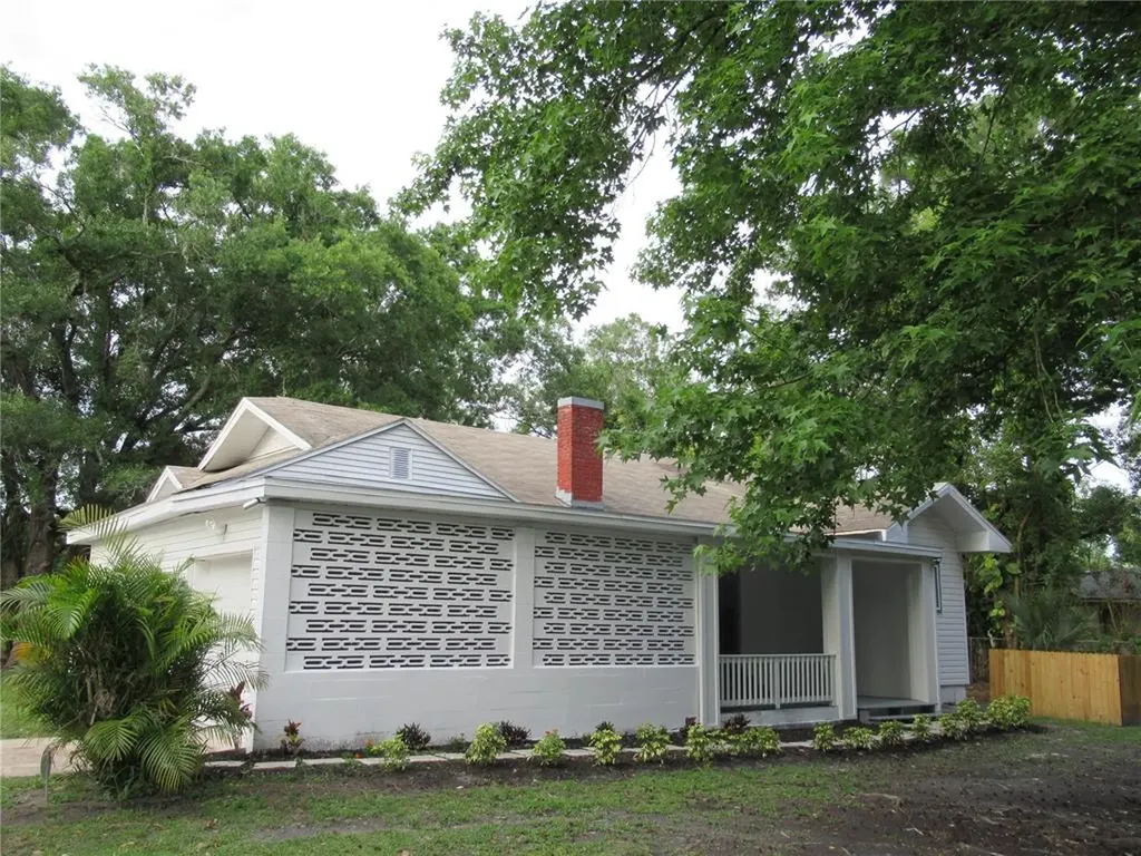 2040 W Airport Boulevard Sanford FL 32771