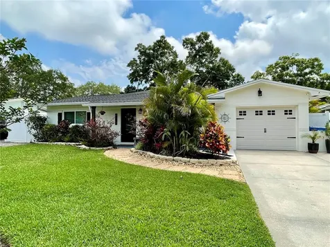 5924 18th Avenue N St Petersburg FL 33710