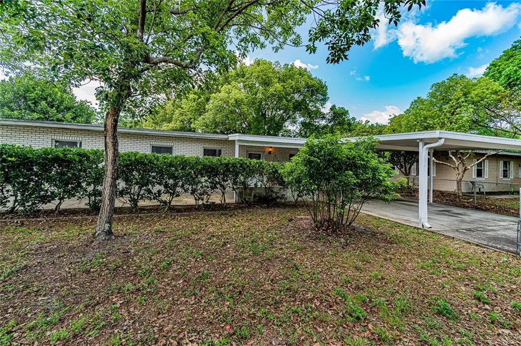 370 1st Street Chuluota FL 32766