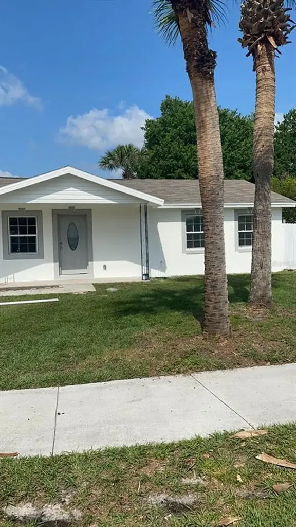 122 Dahlia Drive Kissimmee FL 34743