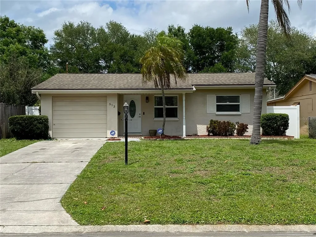 513 44th Avenue N St Petersburg FL 33703