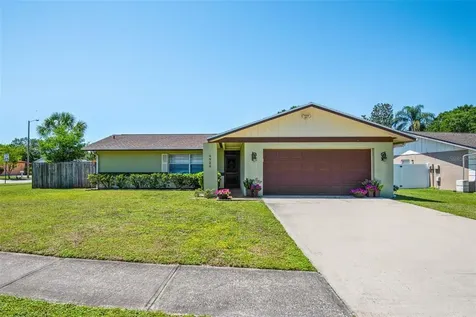 4926 Headland Hills Avenue Tampa FL 33625