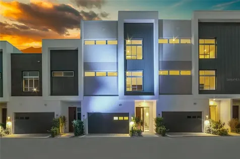 215 Cosmopolitan Court Sarasota FL 34236