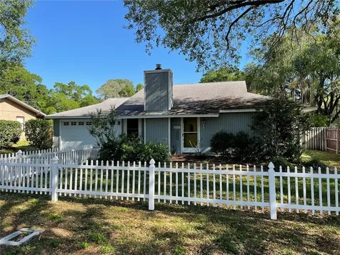 521 W 122nd Avenue Tampa FL 33612