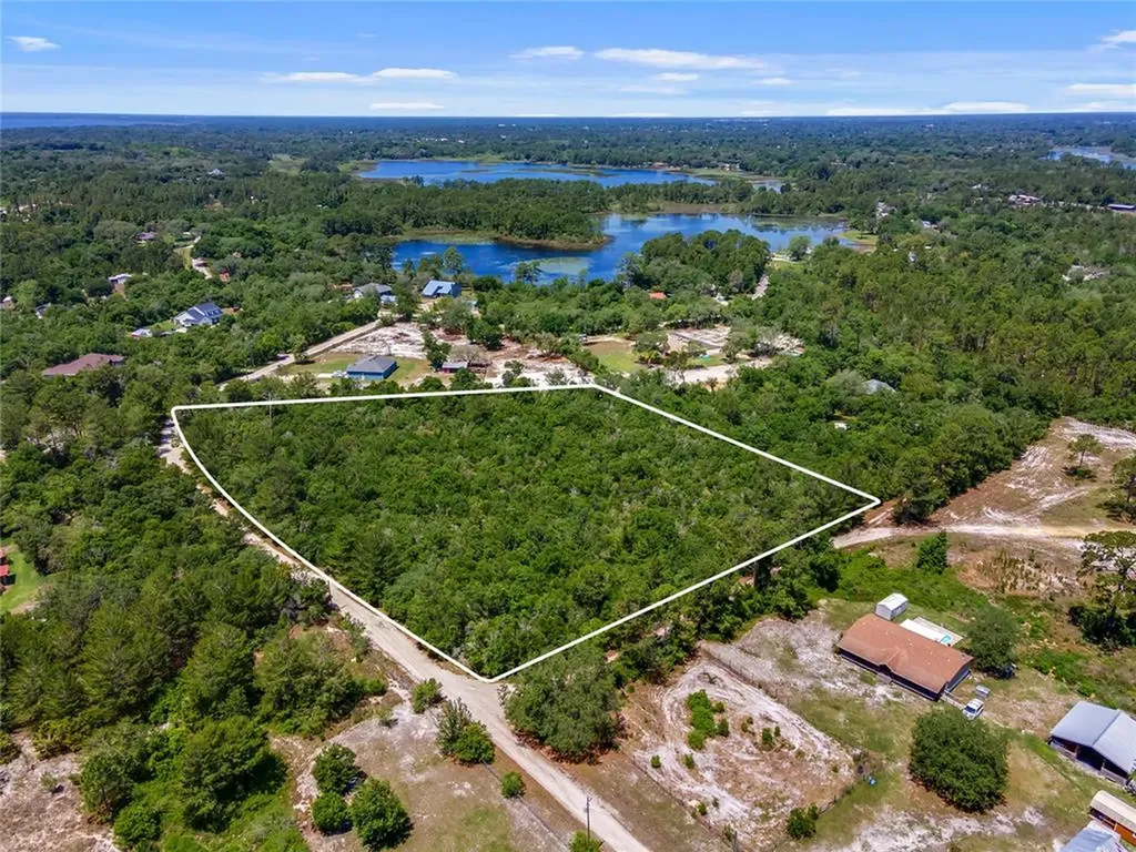 2410 Lake Street Deltona FL 32738