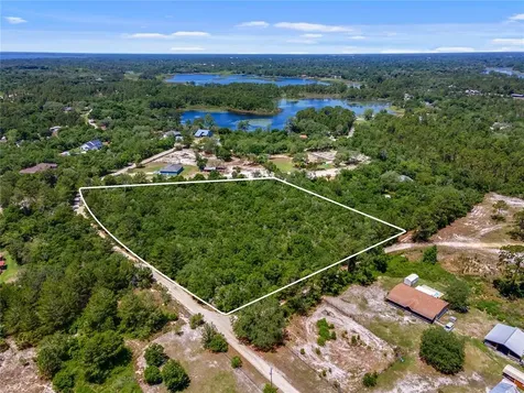 2410 Lake Street Deltona FL 32738