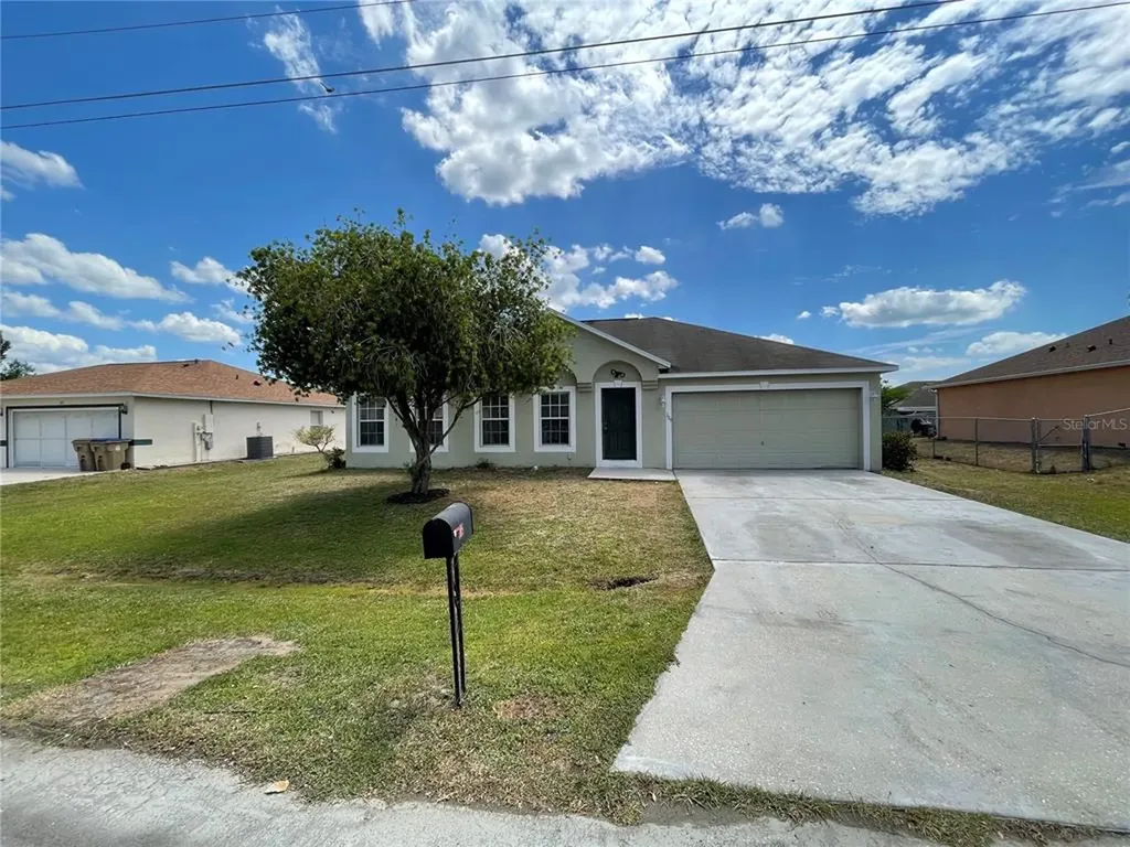 309 Azincourt Lane Kissimmee FL 34759
