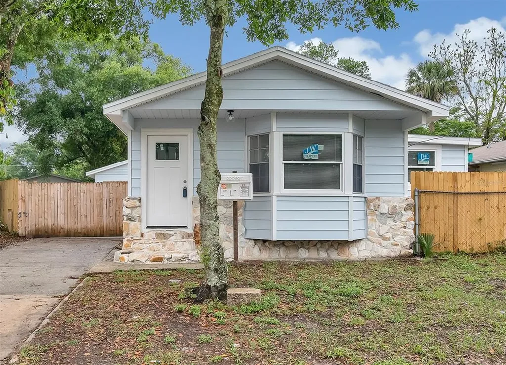 9510 N Brooks Street Tampa FL 33612