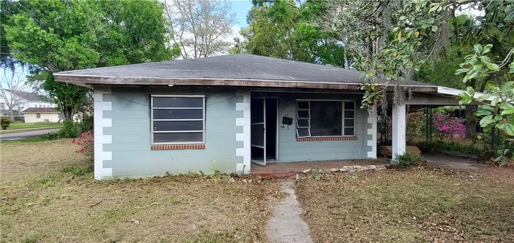 1002 E Alabama Street Plant City FL 33563