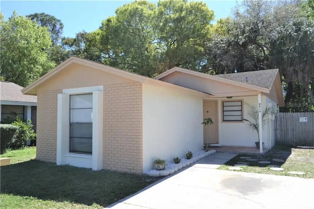 8904 Rosebank Court Tampa FL 33615