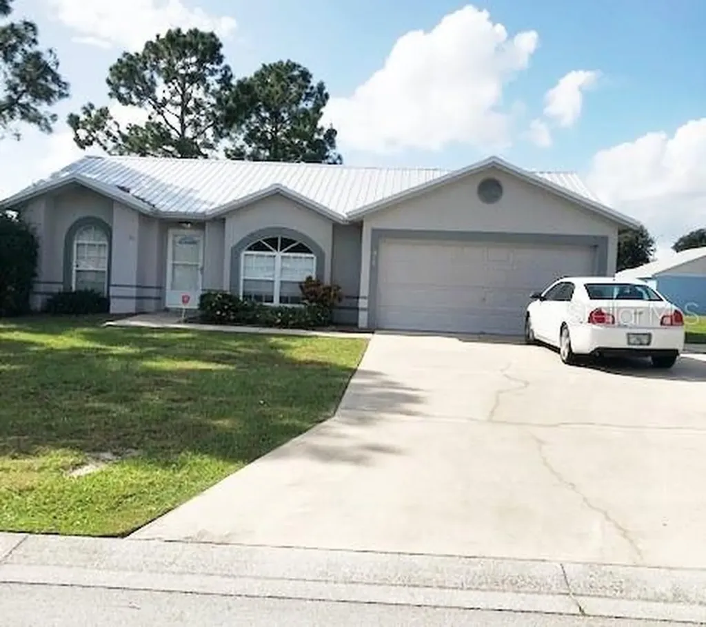 710 Lindsey Place Lake Wales FL 33853