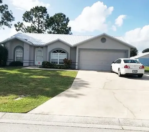 710 Lindsey Place Lake Wales FL 33853