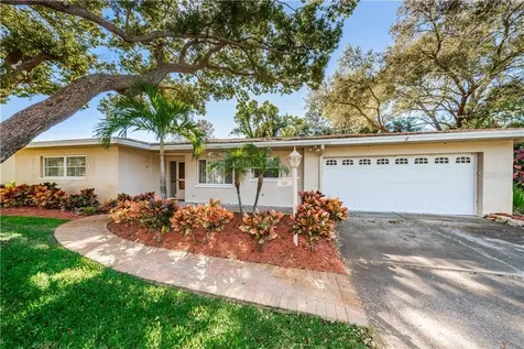 1118 Woodcrest Avenue Clearwater FL 33756
