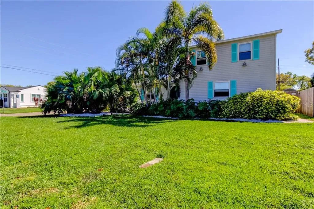 656 40th Avenue NE St Petersburg FL 33703