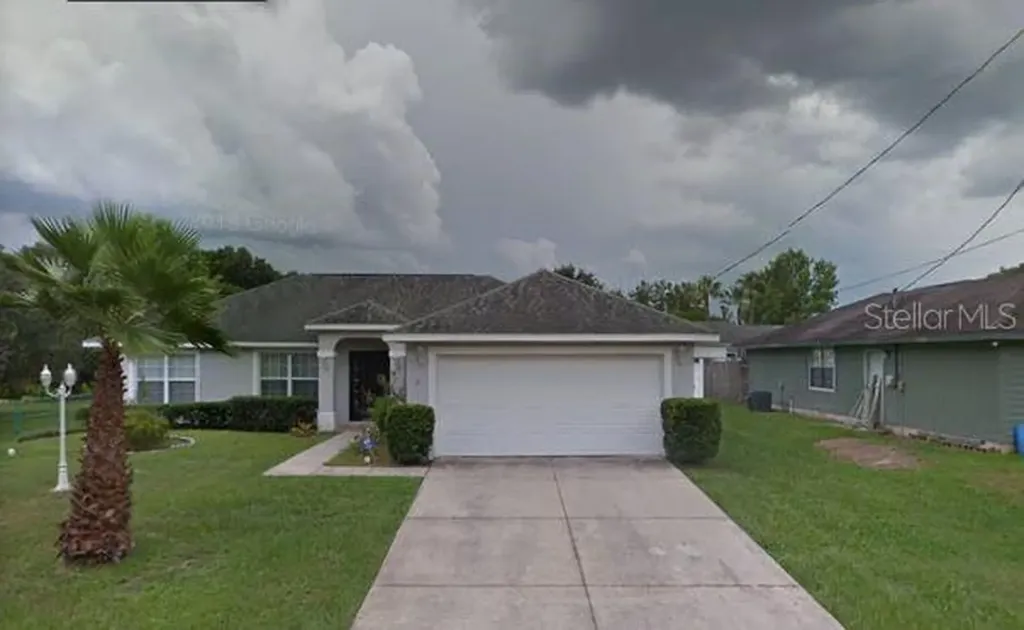 13 Cherry Lane Ocala FL 34472