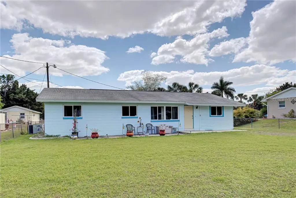 2305 Mark Avenue Punta Gorda FL 33950