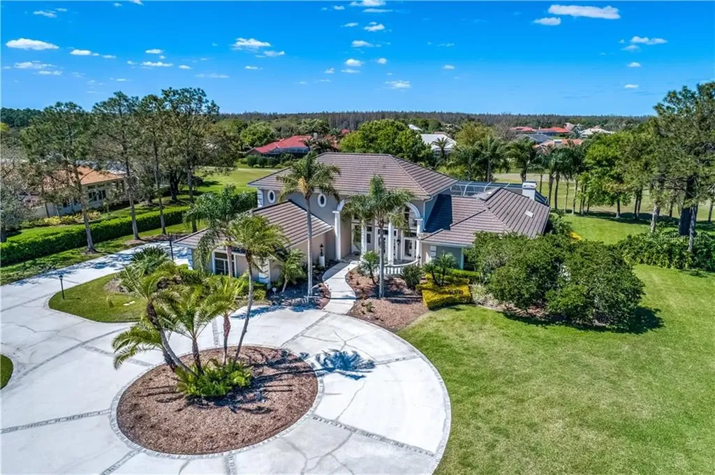 18604 Avenue Monaco Lutz FL 33558