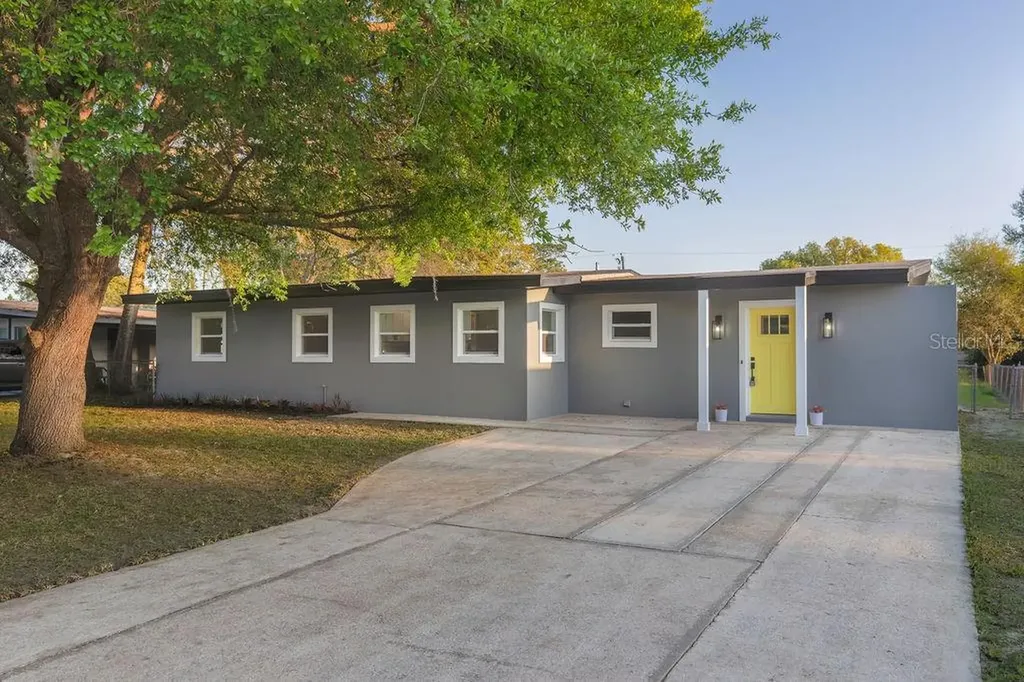 350 E 4th Street Chuluota FL 32766
