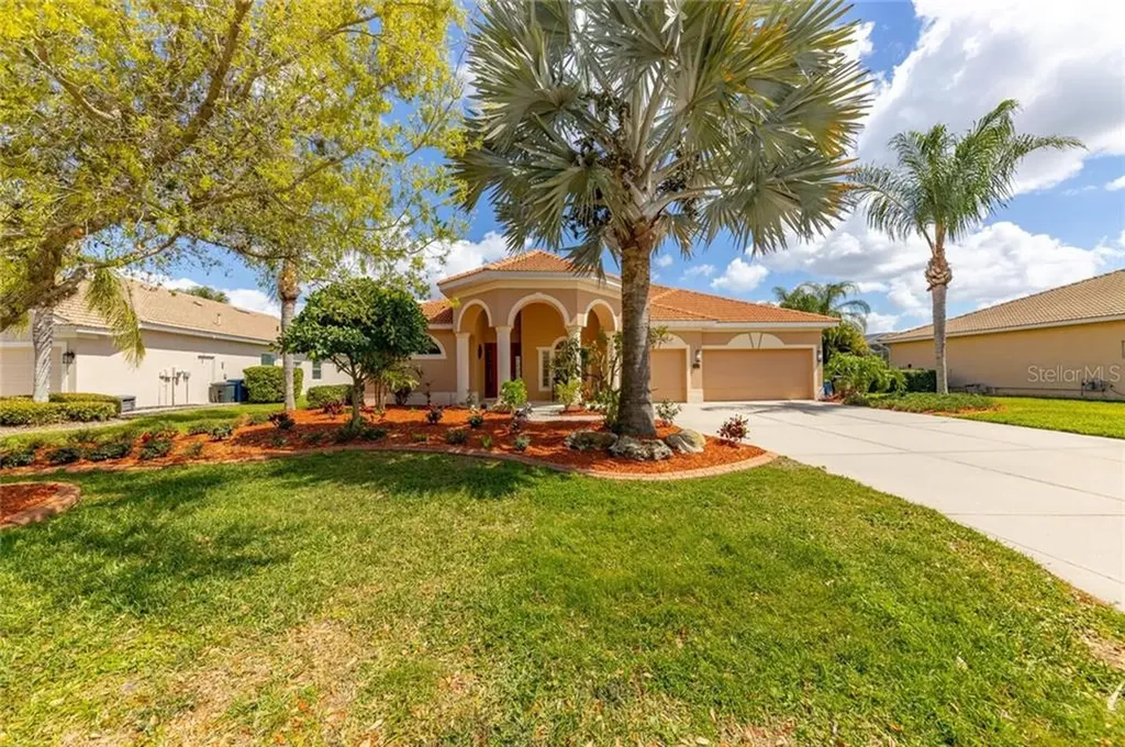 255 Dove Trail Bradenton FL 34212