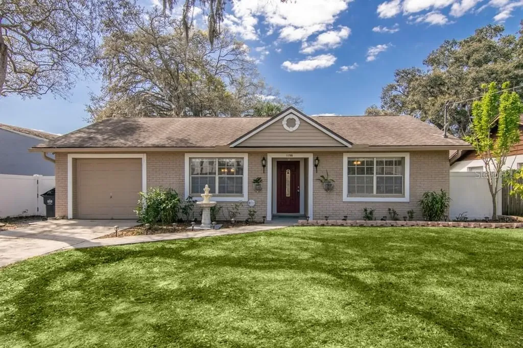 11700 Moffat Avenue Tampa FL 33617