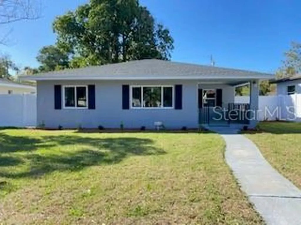 3648 1st Avenue S St Petersburg FL 33711