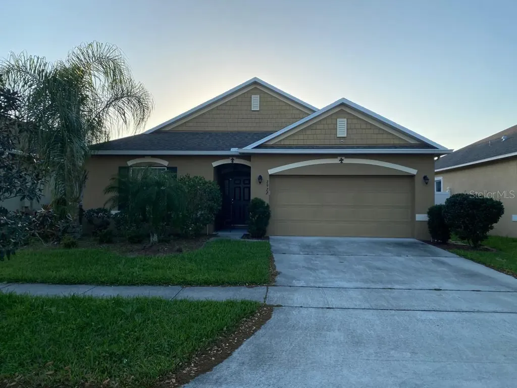 2922 Moonstone Bend Kissimmee FL 34758