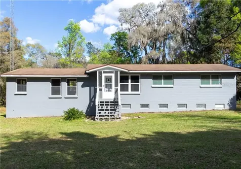 752 N State Road 21 Melrose FL 32666